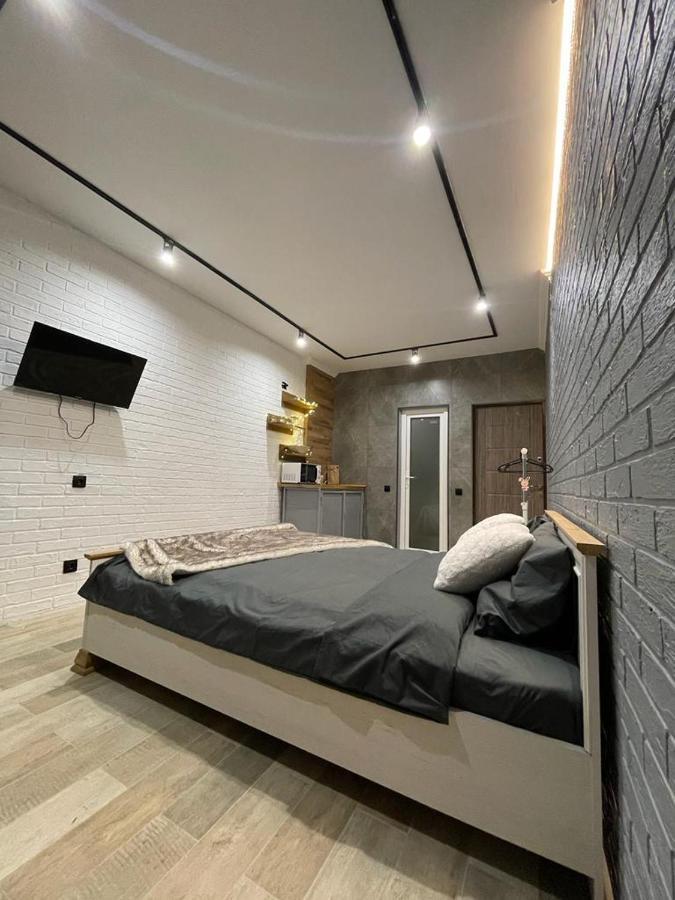 Loft_Apartment Kamjanets-Podilskyj Exteriör bild